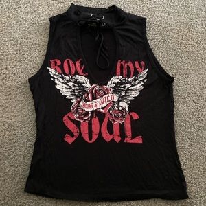 Tee shirt 4 tops for $12